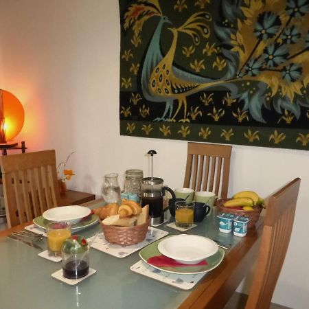 Bed and Breakfast Chez Kate Charroux  Екстер'єр фото